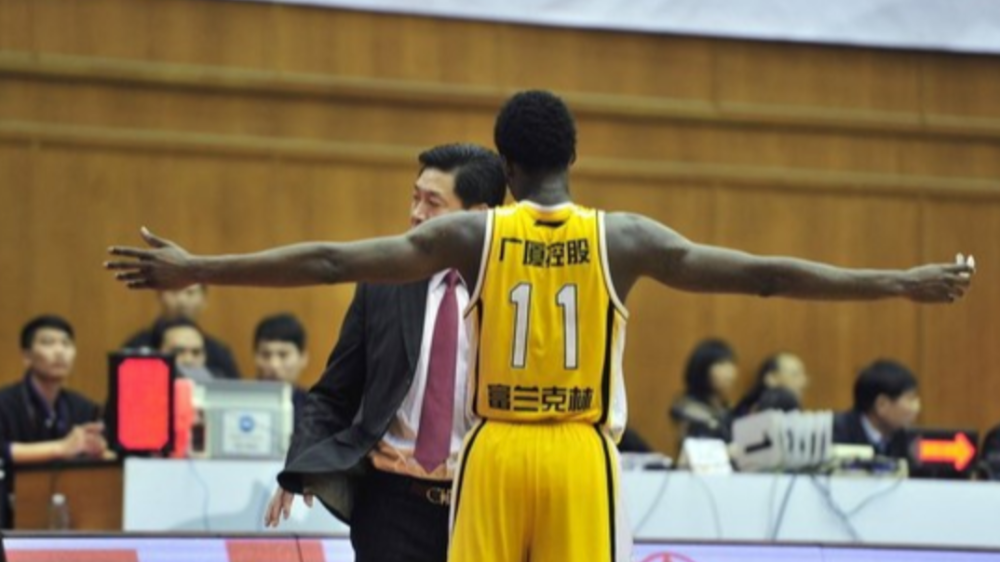  外援强势加盟补强阵容剑指冠军