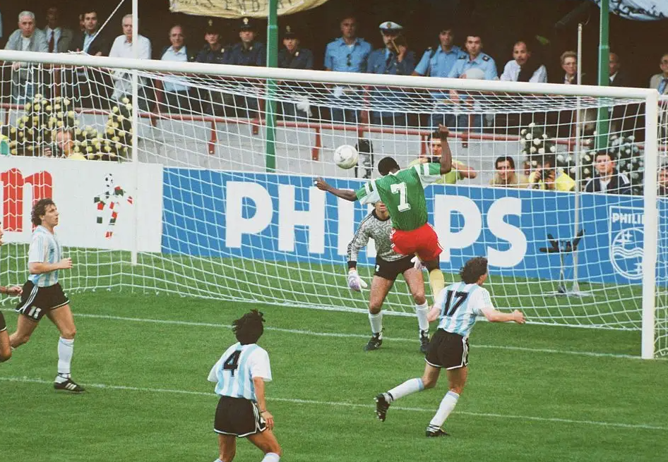  英超升班马奇迹保级，书写草根逆袭新篇章