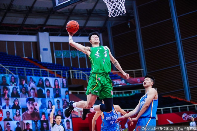  CBA全明星周末，张镇麟蝉联技巧挑战赛冠军