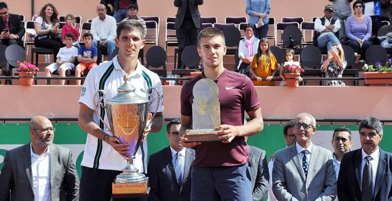  丘里奇挽救赛点逆转，草地热身赛爆冷门