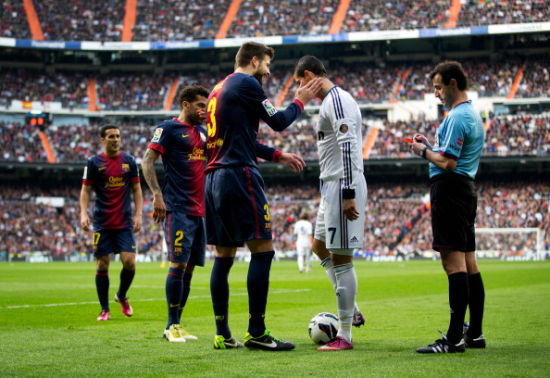  西甲国家德比来袭，皇马巴萨巅峰对话