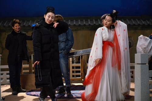  电竞纪录片热播，幕后故事展现行业真实面貌