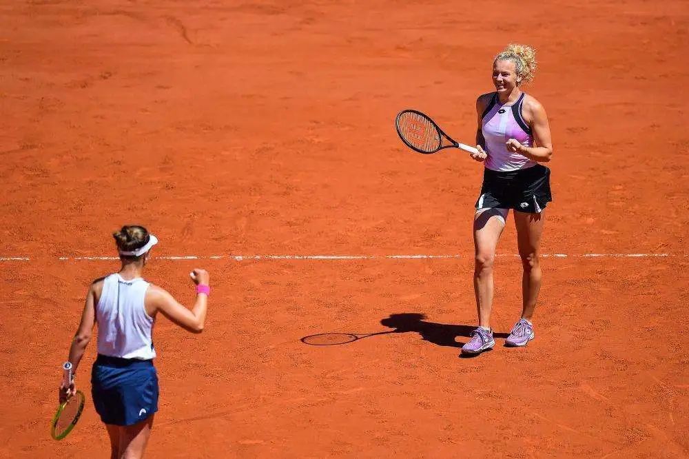  克雷吉茨科娃黑马奔袭，法网封后造奇迹