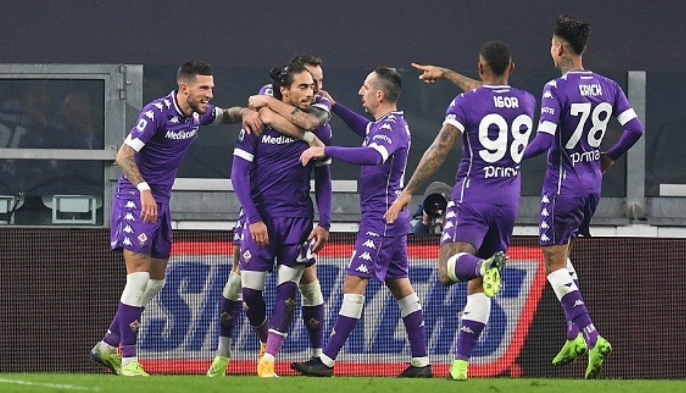  任意球大师显威，直接破门锁定胜局